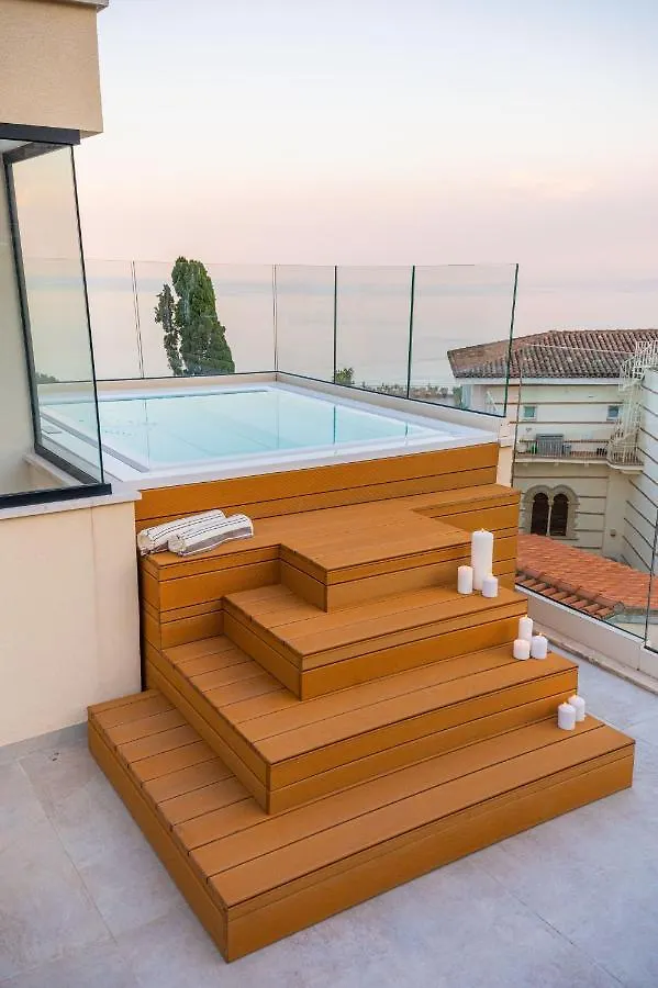 Apartahotel Naxi Suites Taormina Italia
