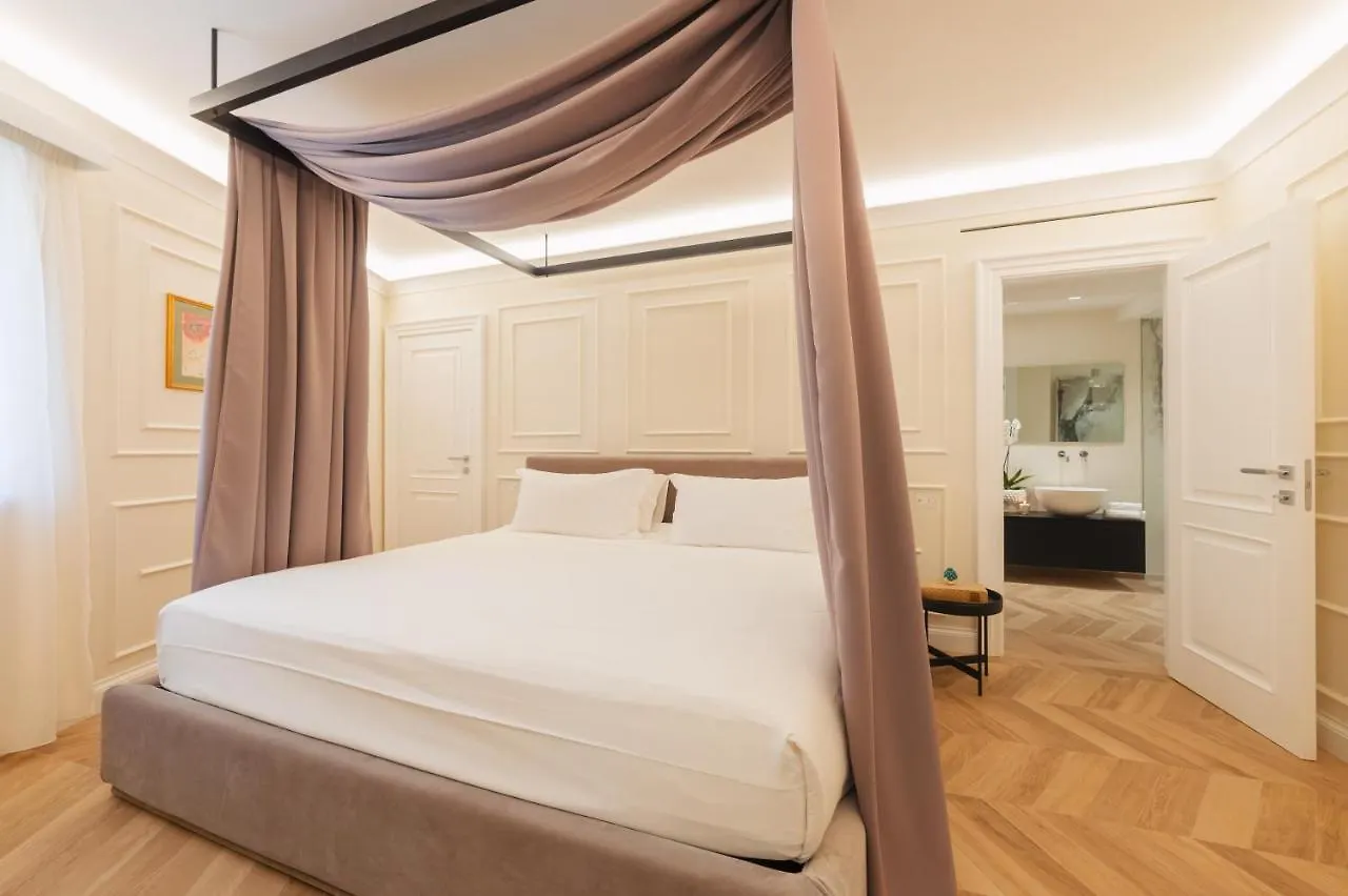 Naxi Suites Taormina Apartahotel