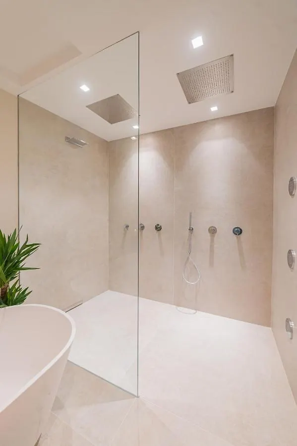 Naxi Suites Taormina Apartahotel